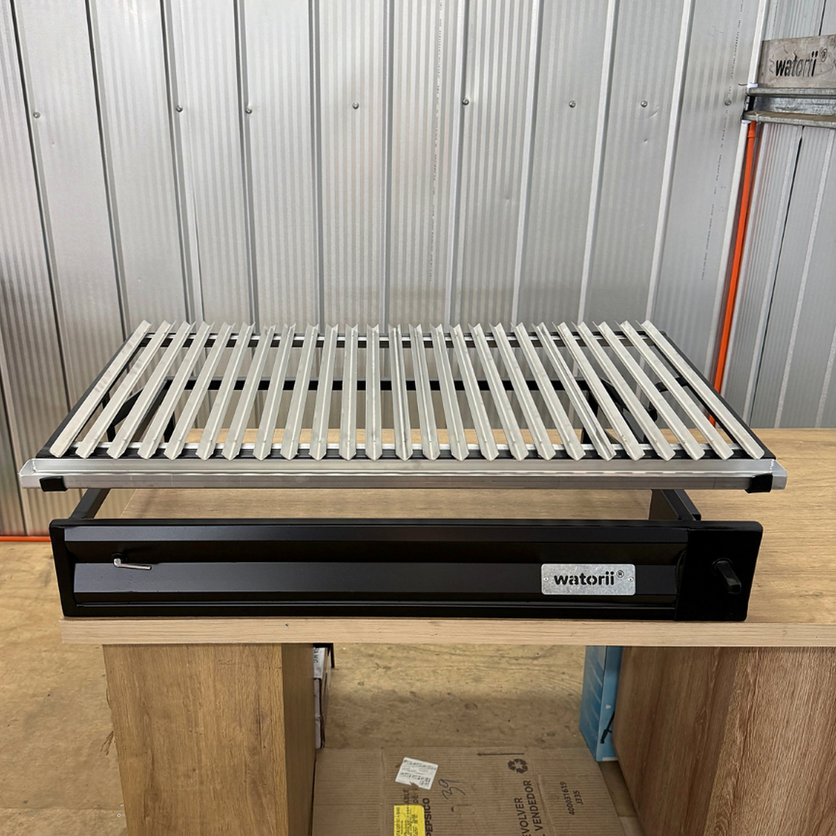 Parrilla W800 Tapa W + Plancha Intercambiable + Kit Asador – vista 7